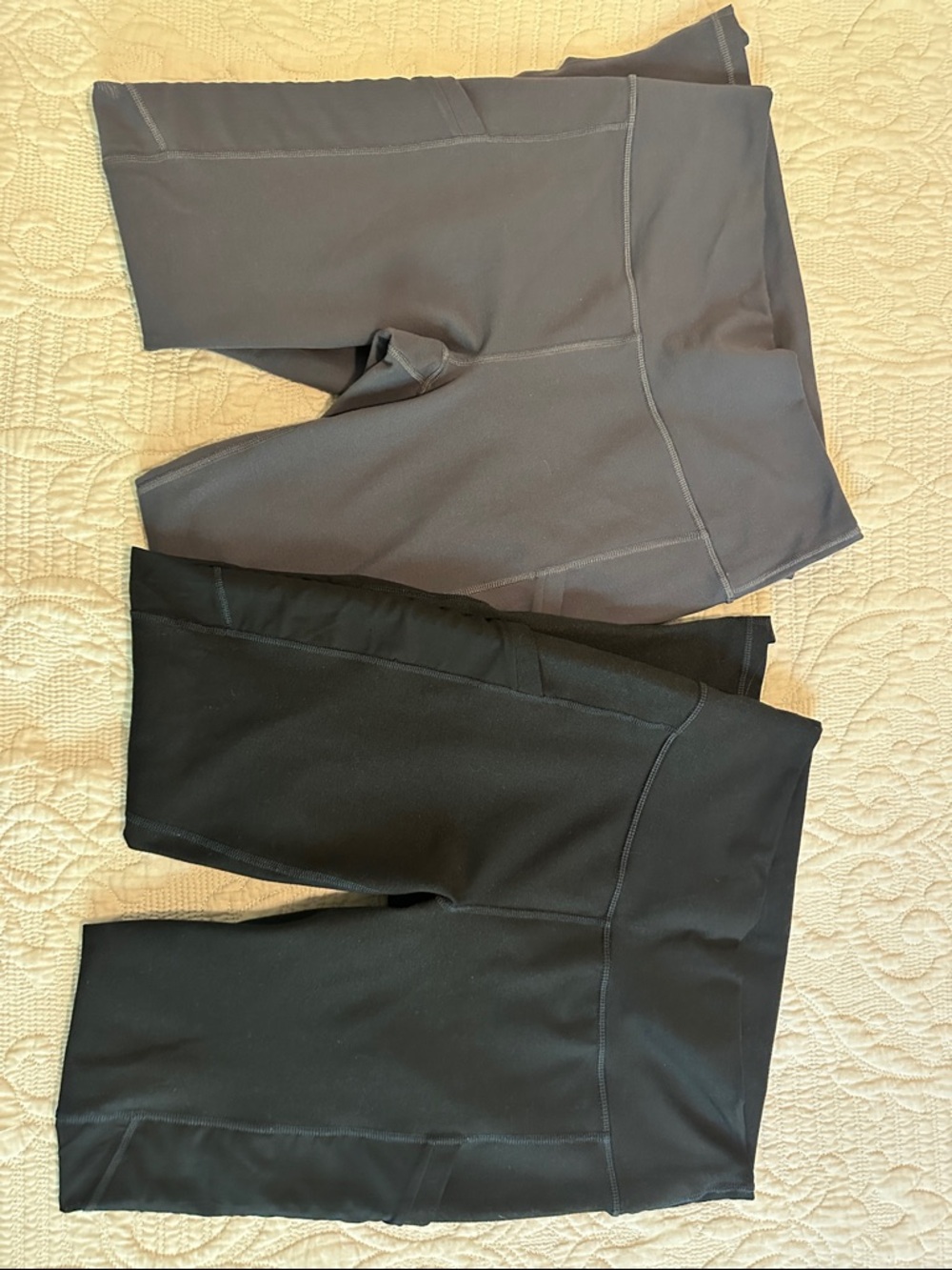 Fabletics Powerhold leggings 2 pair - Black and Gray size M
